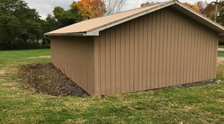 Shed with no brush